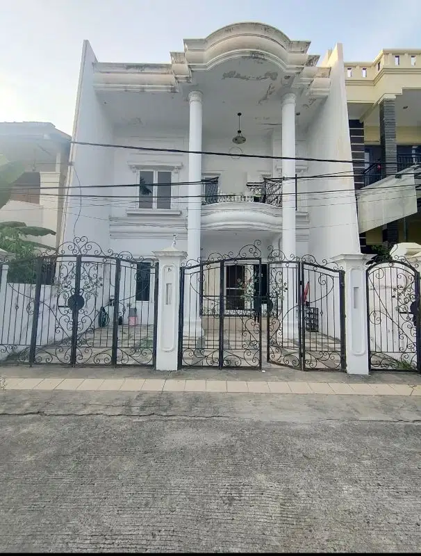 Rumah sunter hdp taman dlm kompleks jln lebar
