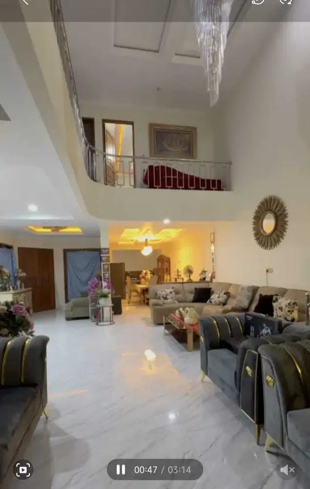 Dijual Rumah 2 Lantai Mewah Nyaman di Titian Indah, Bekasi