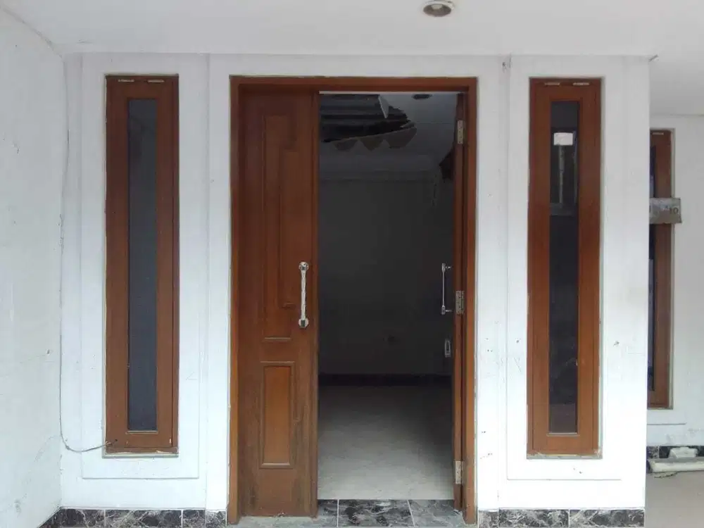 Rumah Tanjung Duren Timur, Lokasi Strategis, di Jakarta Barat