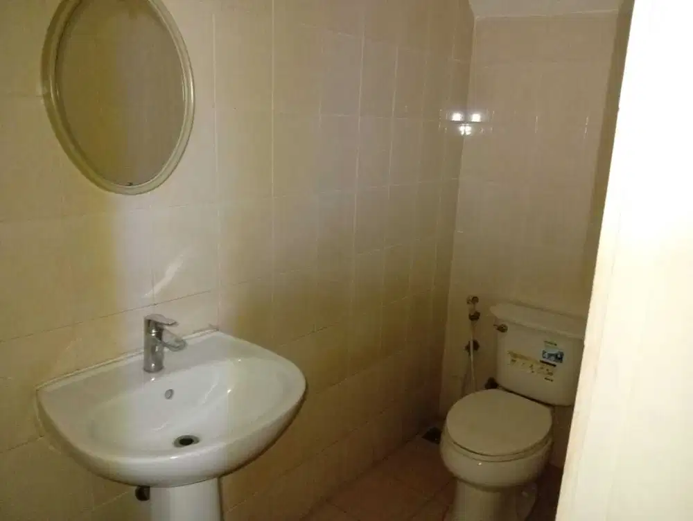 Ruko Dijual di Paris Residence, Jalan WR Supratman – Ciputat