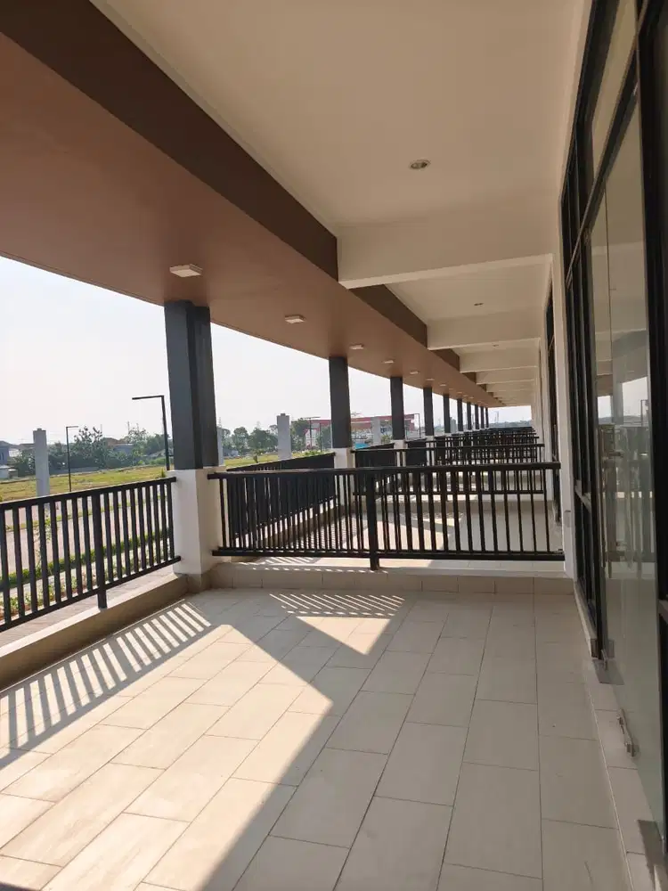 *Disewakan Cepat Ruko Brand New 3 lantai di Summarecon Crown Gading