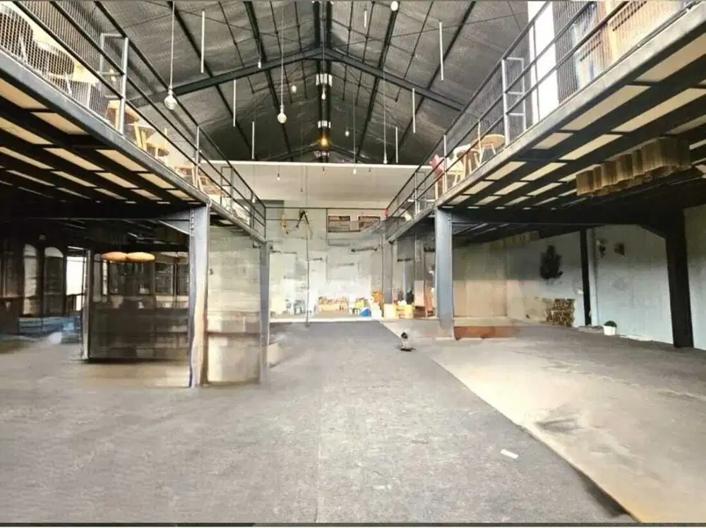 Gudang 600 m2 2 Lantai di Jl, Dr Cipto, Semarang