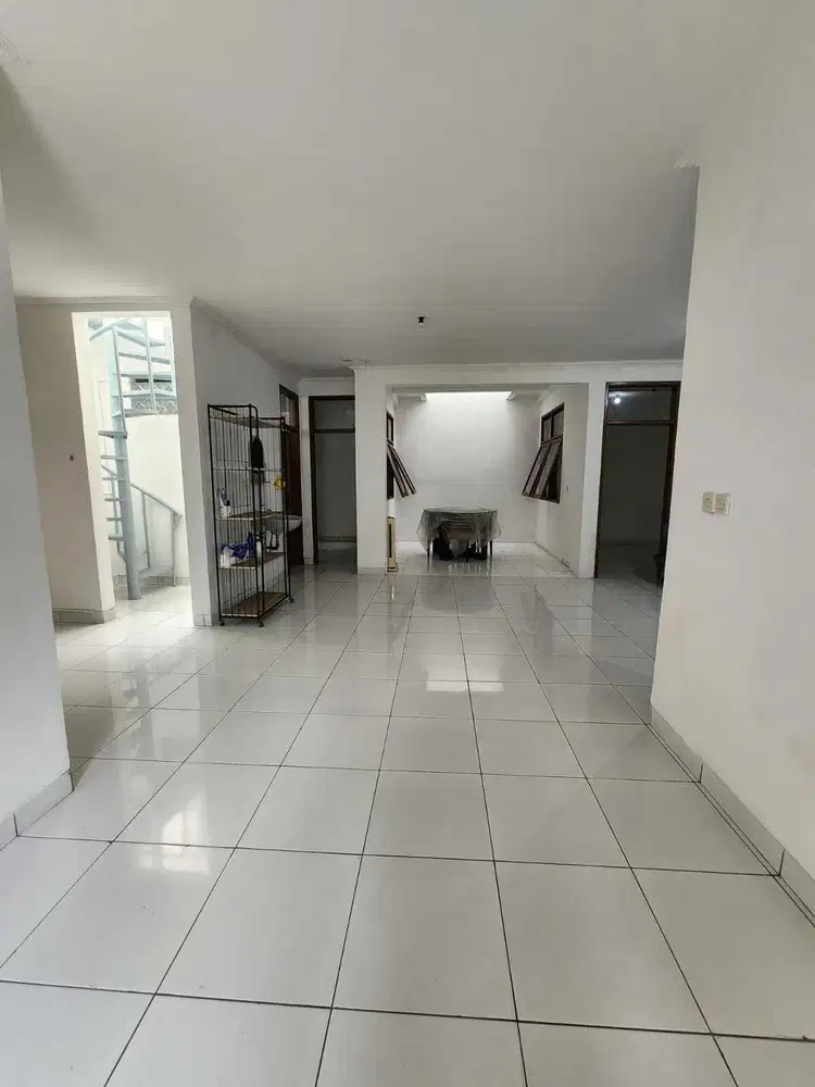 Disewakan Rumah Siap Huni di Perumahan Taman Sakura Indah