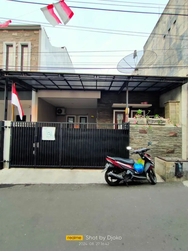 Dijual rumah nyaman dalam komplek di Kampung Ambon, Jakarta Timur