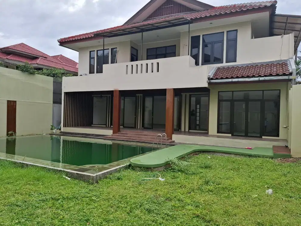 Disewa Rumah mewah daerah kemang Jl.Benda Atas,Ps. Minggu, Jakarta