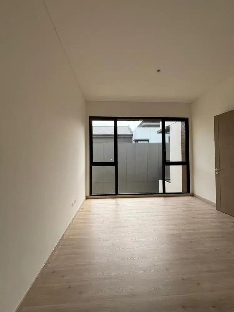 Dijual Rumah Besar Mewah Cantik Laurel Unit Badan Type 12 Nava Park