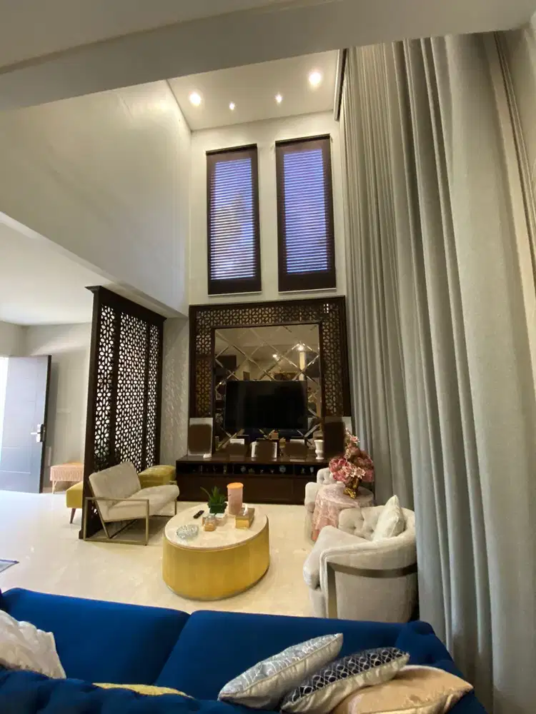 Best Price Gak Ada Lawan 10x18 Hoek Riviera Semi Furnished