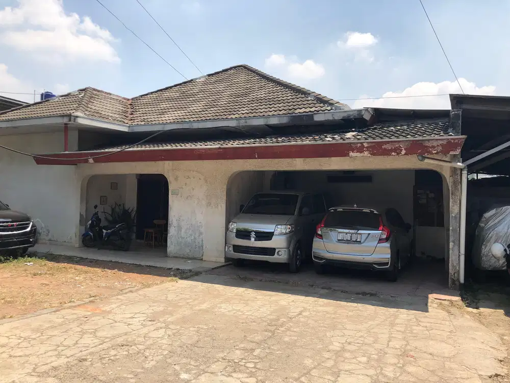 DIJUAL RUMAH TUA HITUNG TANAH COCOK UNTUK USAHA KAWASAN PALMERAH