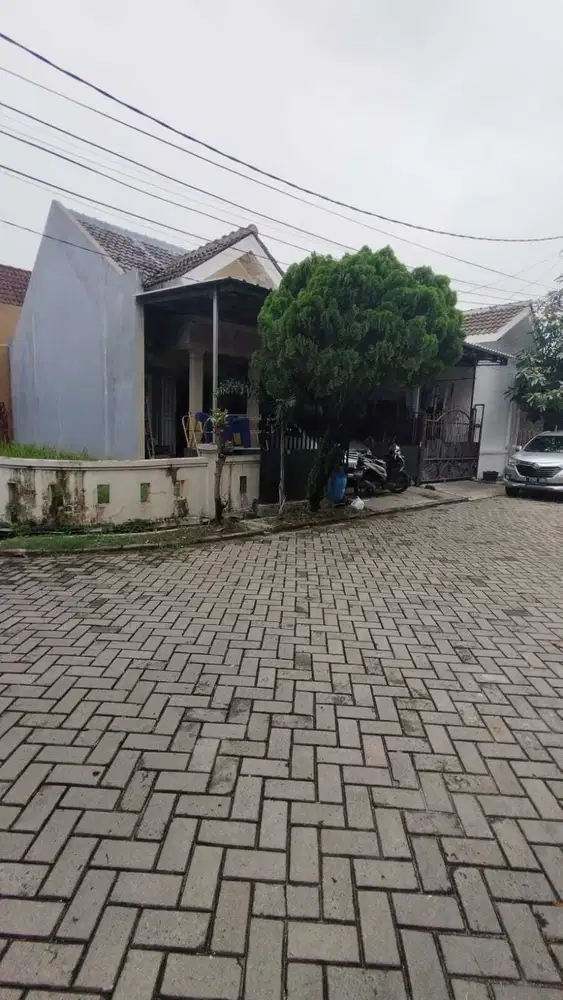 Dijual Rumah Hook Hitung Tanah di Komplek Arcadia, Tangerang