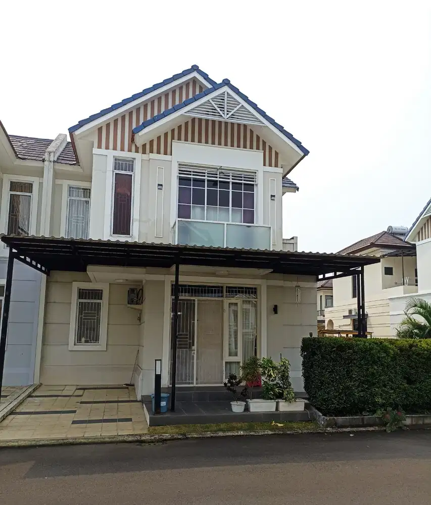 DIJUAL RUMAH TINGGAL DALAM KOMPLEK LAVISA 2 LANTAI SEMI FURNISHED