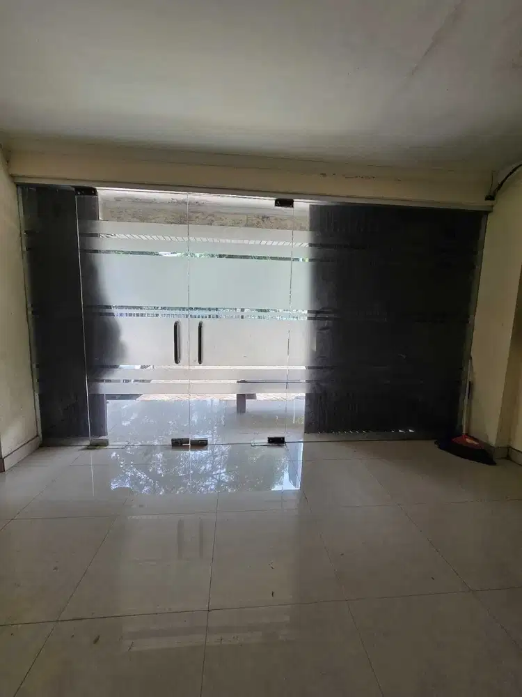 Dijual Ruko Siap Usaha di Gunung Sahari, Jakarta Pusat