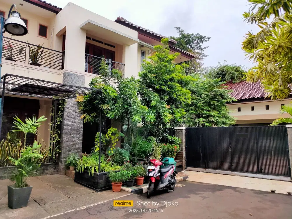 Dijual Rumah Komplek Cantik dan Nyaman di Kampung Rambutan, Jak-Tim