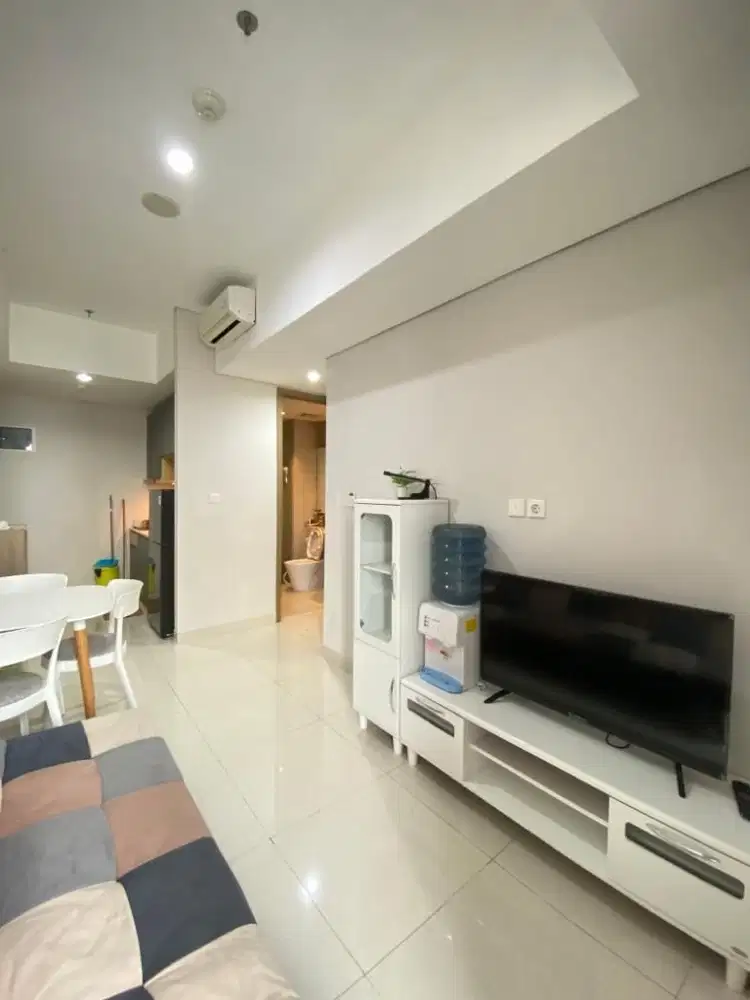 disewakan 2 bedroom full furnish taman anggrek residence