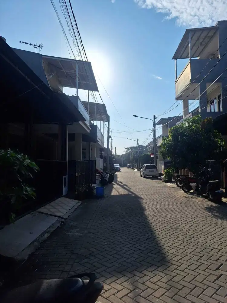 Di jual cepat rumah park residences jakarta  barat