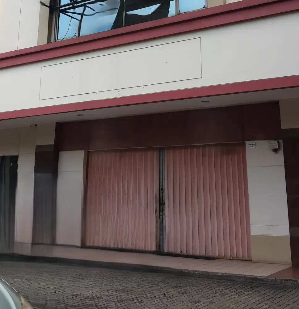 Dijual Cepat Ruko Mangga Dua Mall (1/2  harga NJOP) - hadap jalan raya