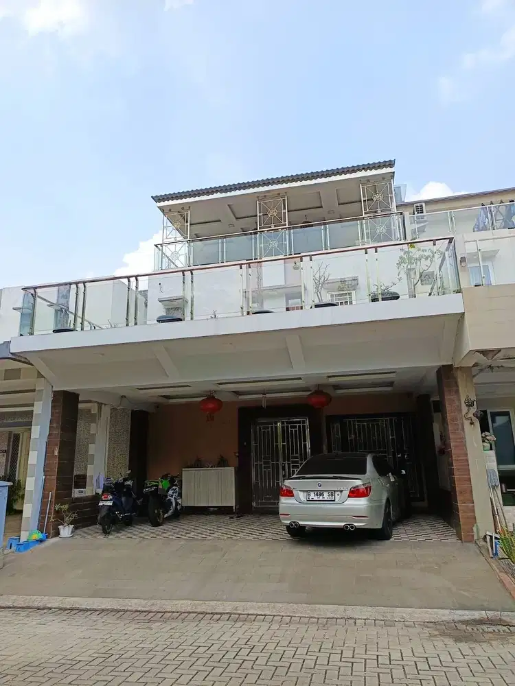 Rumah Mewah Anthurium Casa Jardin 8x18 Full Furnish Interior SHM