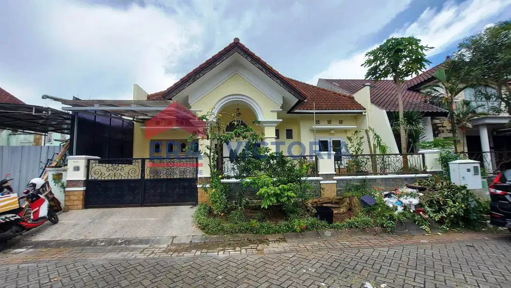 Rumah Asri dengan Akses Mudah ke Pusat Kota & Sekolah Favorit