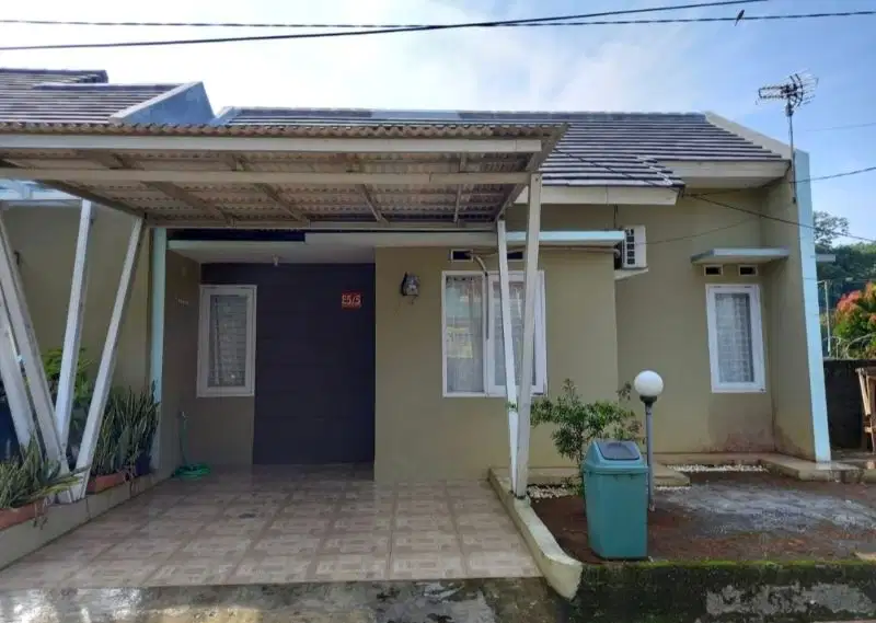 Jual murah rumah di Perum Graha Selaras, Jl.H. Sanun,Cibinong