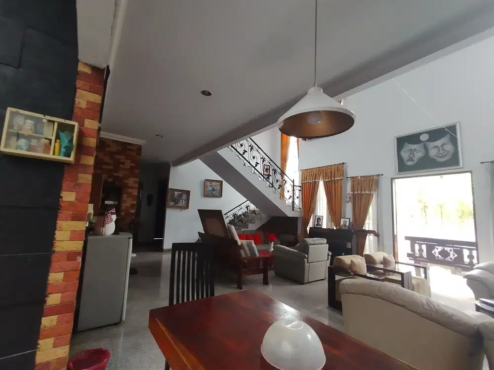 Rumah dijual Cempaka Putih Tengah Rumah Besar Jakarta Pusat