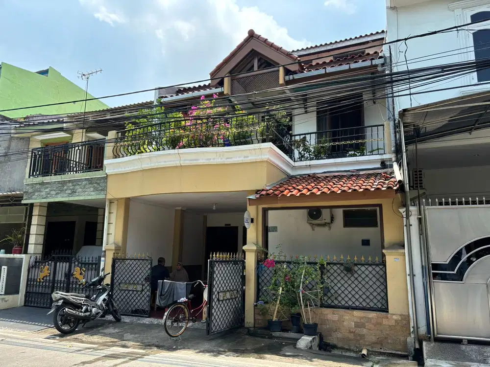 Di jual 1 bidang tanah dengan total luas 105 m2 berikut bangunan