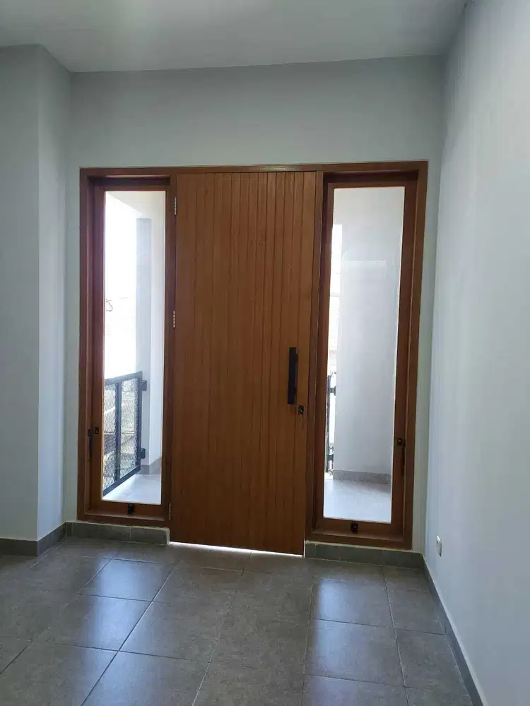 Rumah di Komp. Baliview, Jl. Griya Asri Raya, Cigantiri