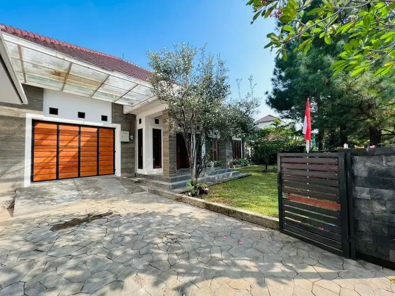 Jual Rumah Cantik Siap Huni Mewah Di Indraprasta ( Cluster )