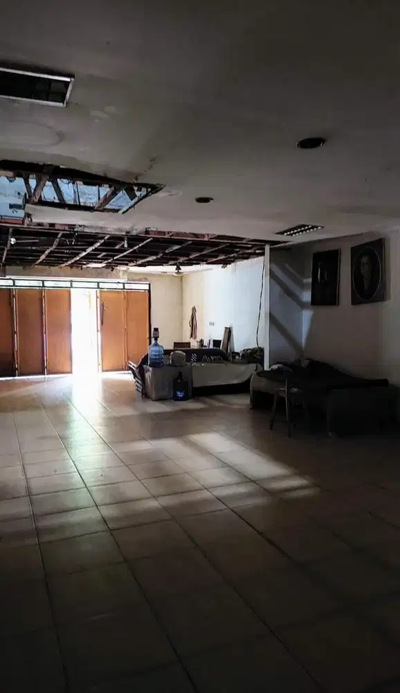 DIJUAL RUMAH PINGGIR JALAN PONDOK INDAH RAYA JAKARTA SELATAN