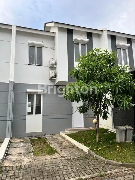 Disewakan rumah Grand City balikpapan kondisi kosongan ada AC