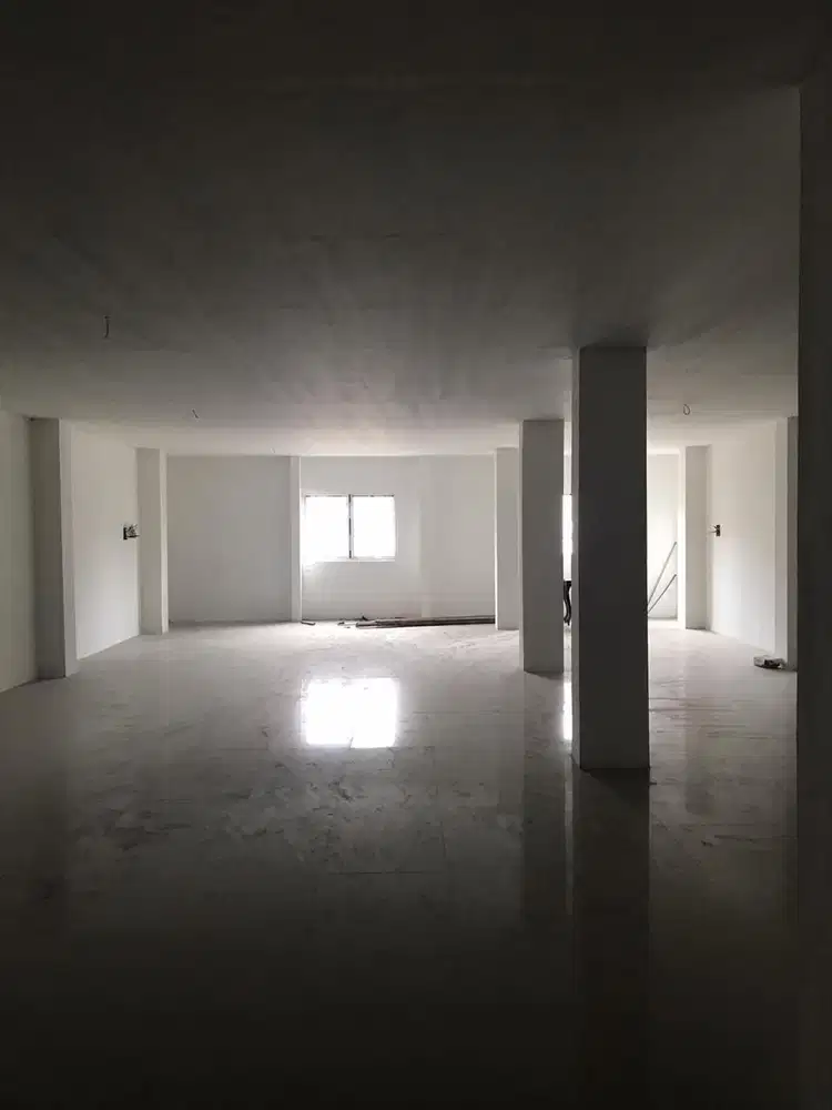 DIJUAL RUKO 3 LANTAI COCOK UNTUK KANTOR JL.KH HASYIM ASHARI