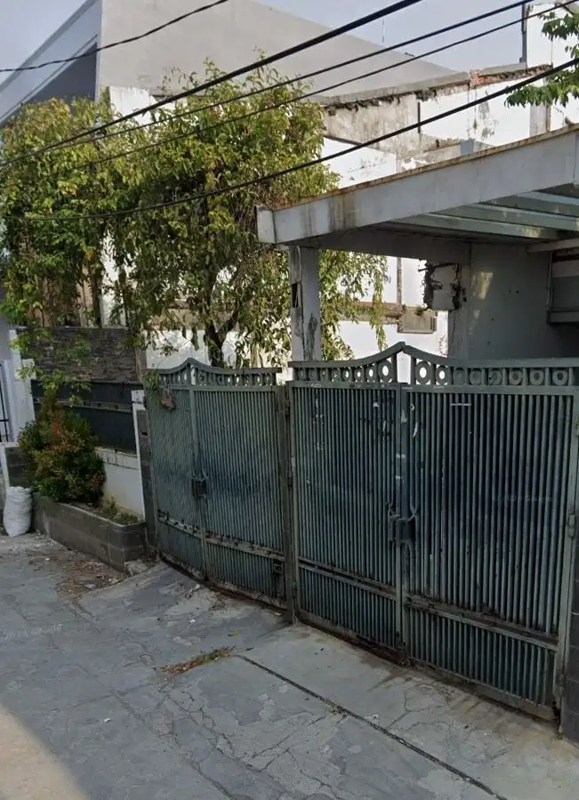Dijual Rumah Tua Hitung Tanah Di Kelapa Puyuh - Kelapa Gading