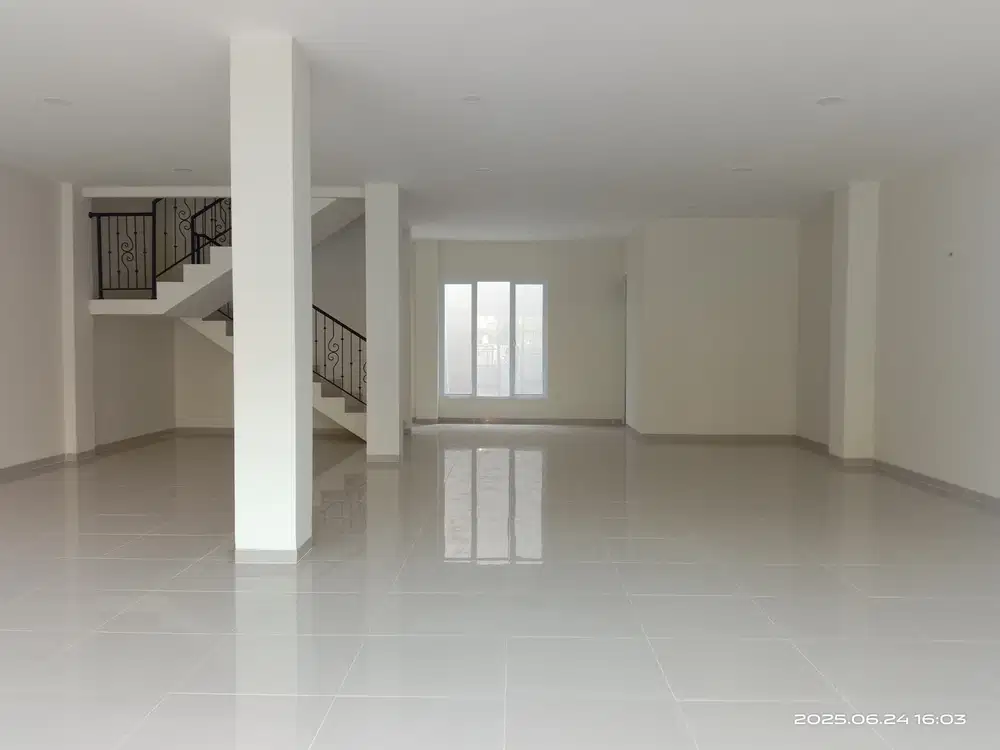 Disewakan Ruko Bangunan Baru di Cempaka Putih, Jakarta Pusat