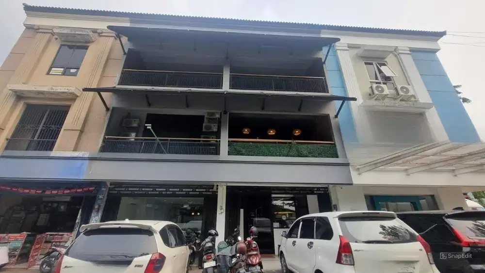 Disewakan Ruko Raya Tenggilis Bagus Siap Pakai