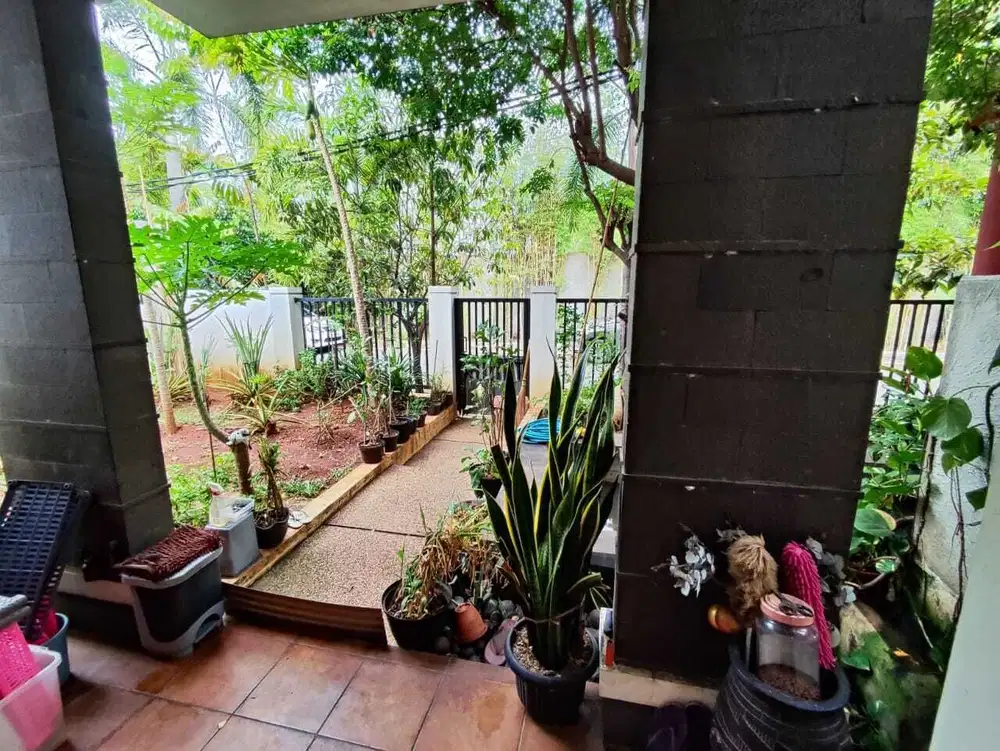 Siap Huni & Semi Furnish – Dijual Rumah Hook di Cluster Aralia