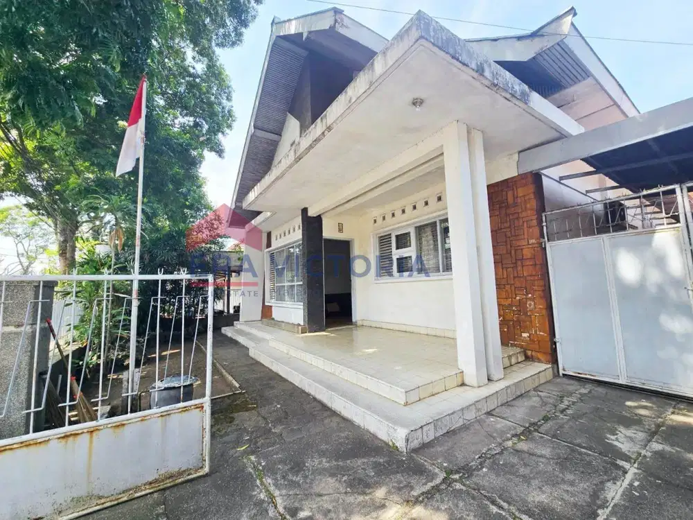 Rumah besar dijual murah di gunung gunung Klojen Malang