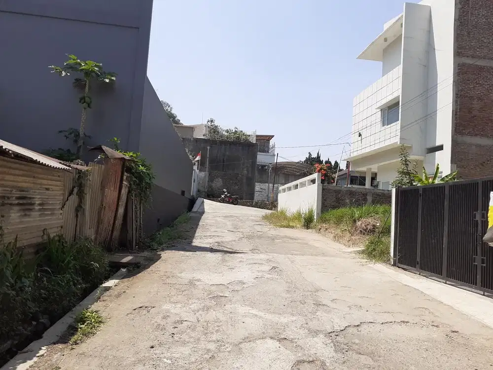 Rumah MURAH bagus siap huni 2 lantai di Padasaluyu Utara