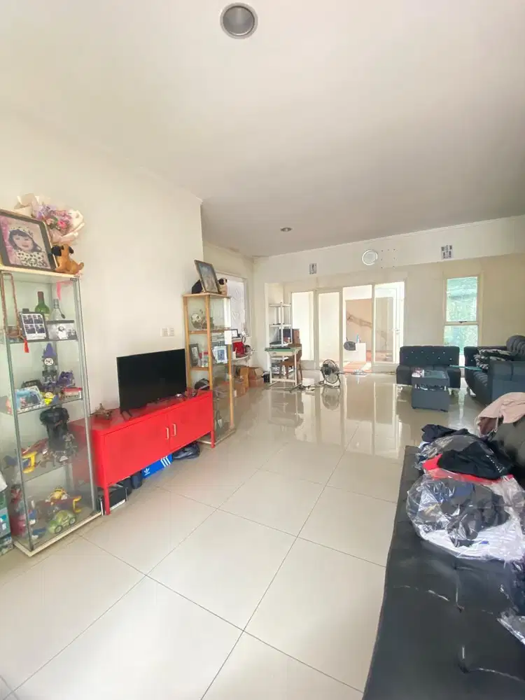 Rumah 2 LT Hoek di Suvarna Sutera Tangerang NEGO SAMPE DEAL 1K900017