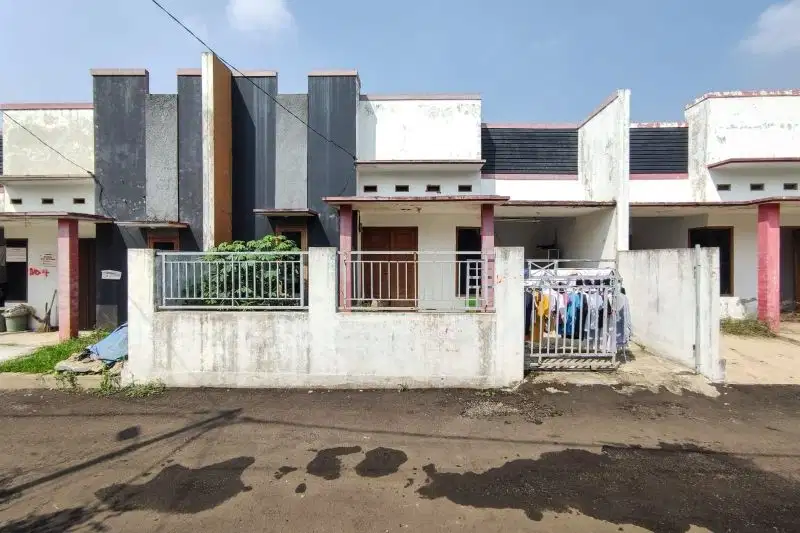Dijual murah  rumah 1 lt siap huni di Bedahan, Sawangan