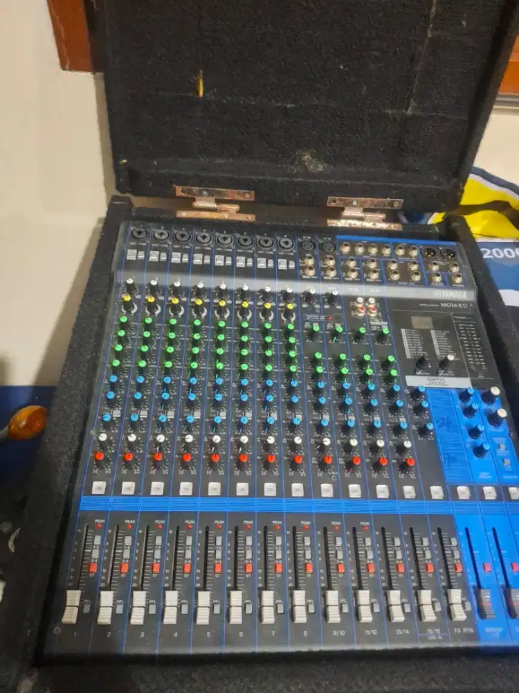 Satu set Sound system aktif Merk Audio One