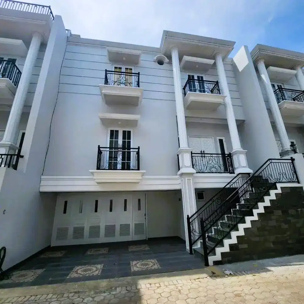 Rumah exclusive jagakarsa jaksel  dekat kebun raya ragunan