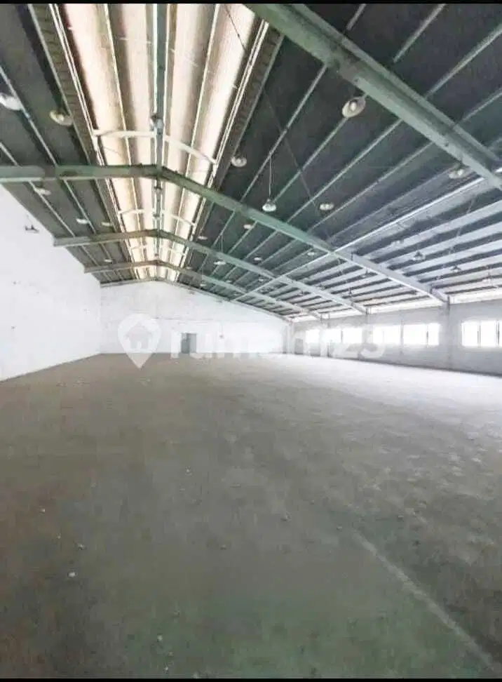 Gudang siap pakai di kawasan industri pulo gadung jakarta timur