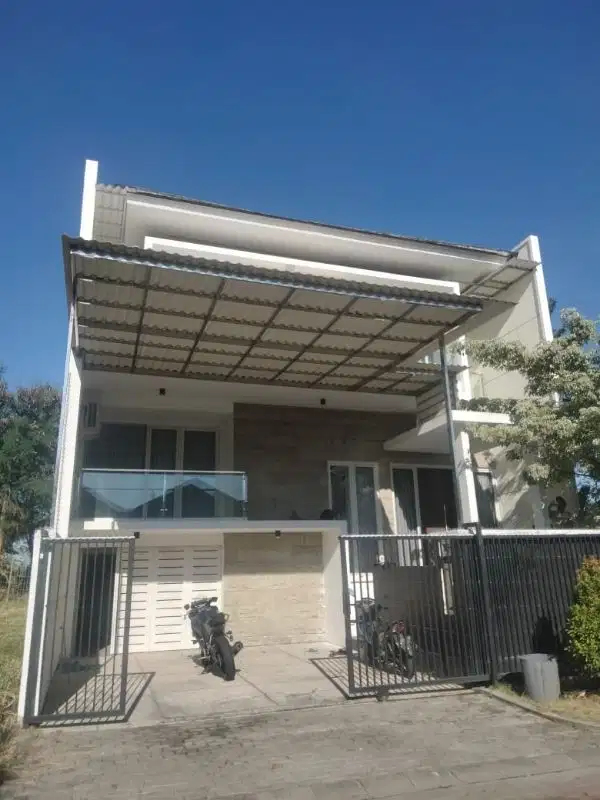 jual rumah siap huni 2 lantai Citraland full furnish mewah