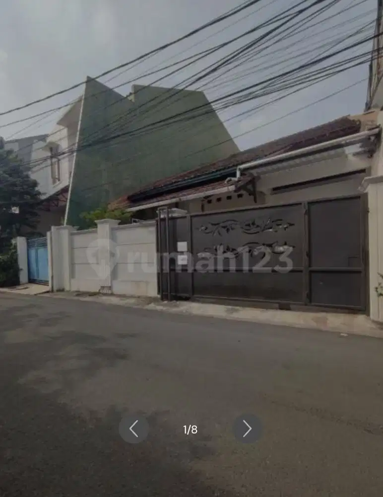 Dijual rumah siap huni 2 lantai lokasi strategis menteng dalam tebet