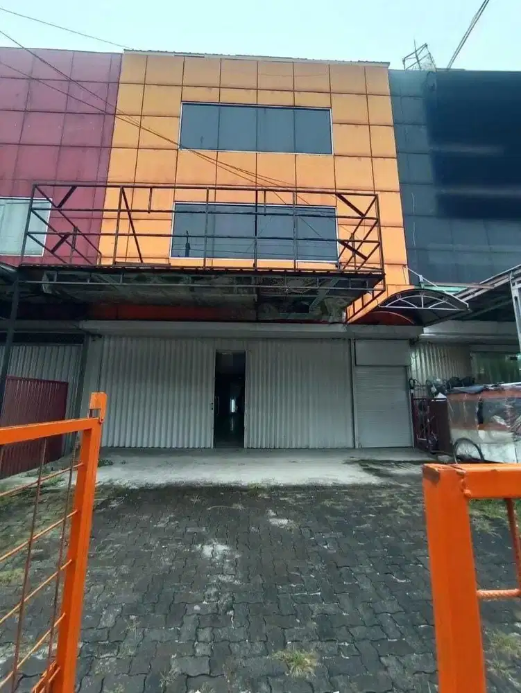 Disewakan Ruko 1 Lantai cocok utk kantor, Ekspedisi atau usaha lainnya