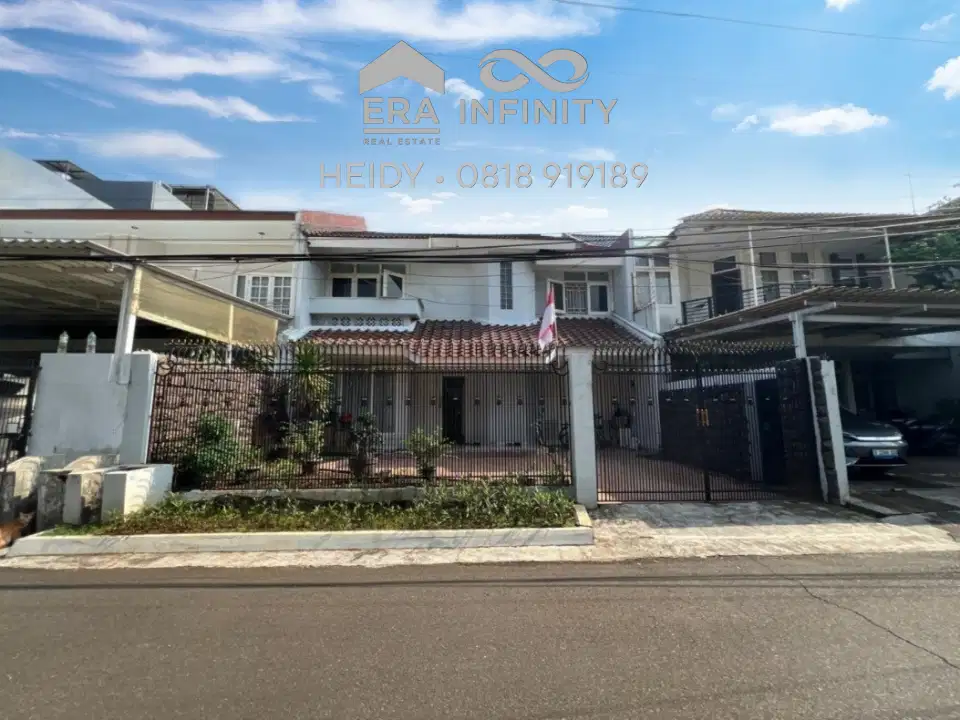 Dijual Rumah Taman Kedoya Baru Terawat Full Estetik Interior Design