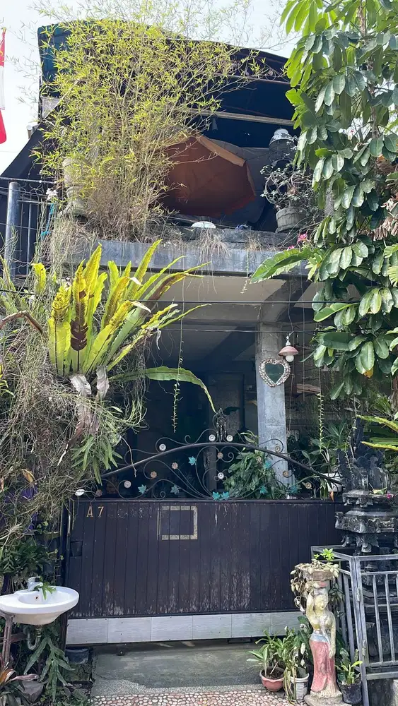 Rumah 3 Lantai di Pererenan Mengwi