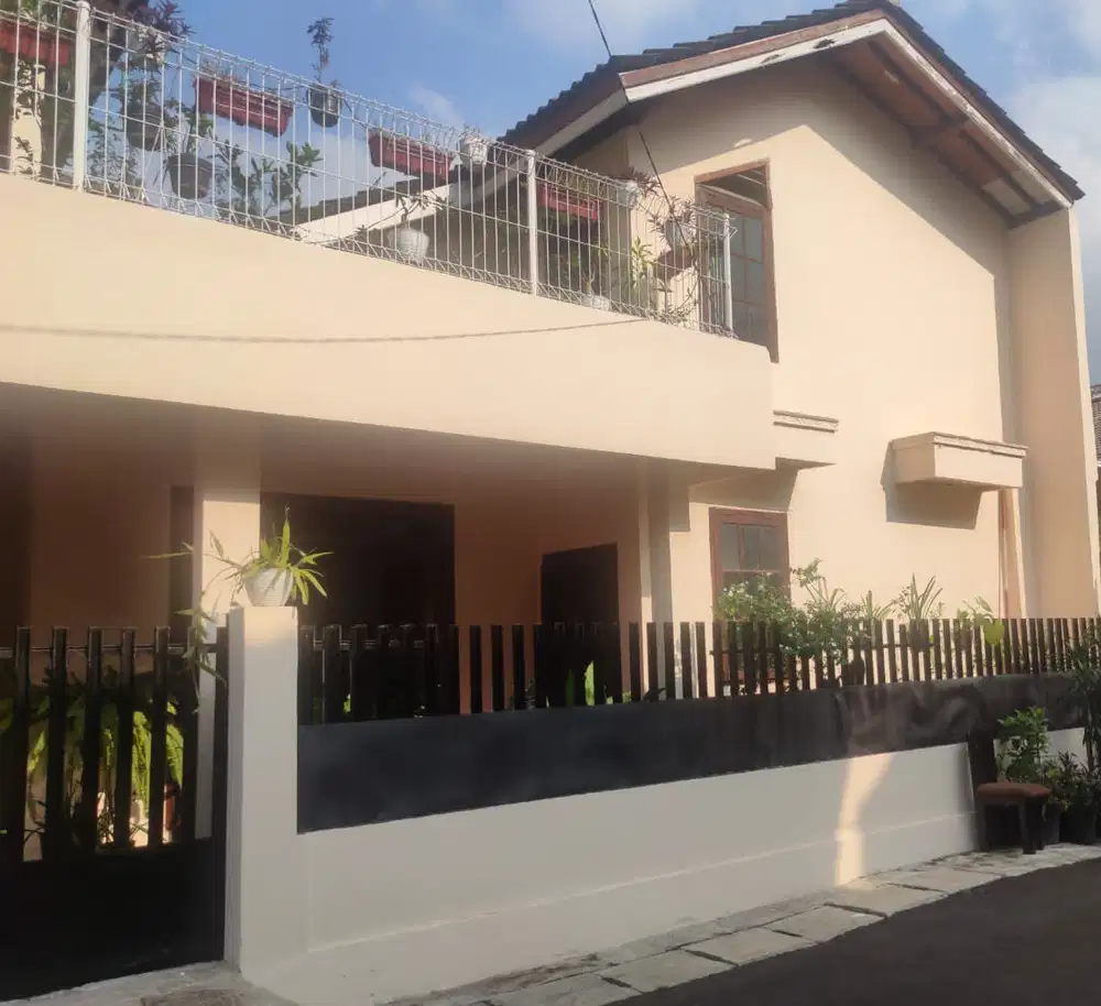 DIJUAL RUMAH DALAM KOMPLEK JATIWARINGIN ANTILOPE DI PONDOK GEDE