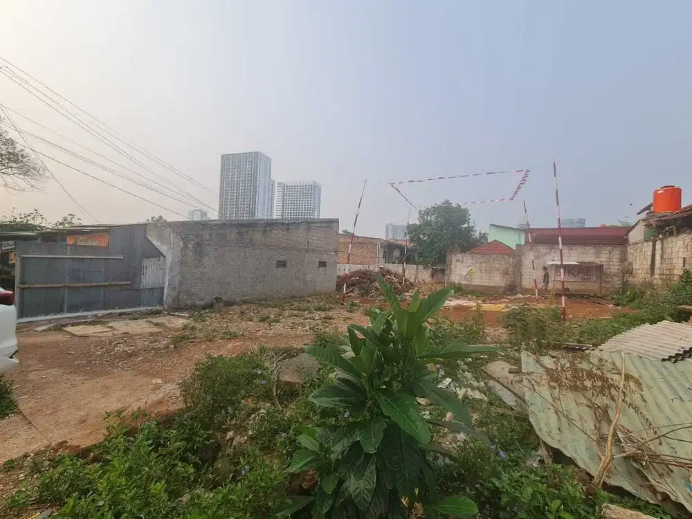 DIJUAL TANAH LAPANG LUAS KAWASAN CILANDAK TIMUR LOKASI STRATEGIS
