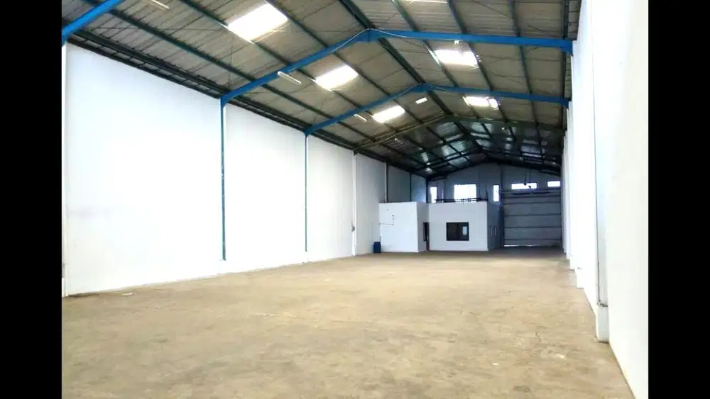 Disewakan Cepat Gudang Taman Tekno BSD Langka Tangerang Selatan