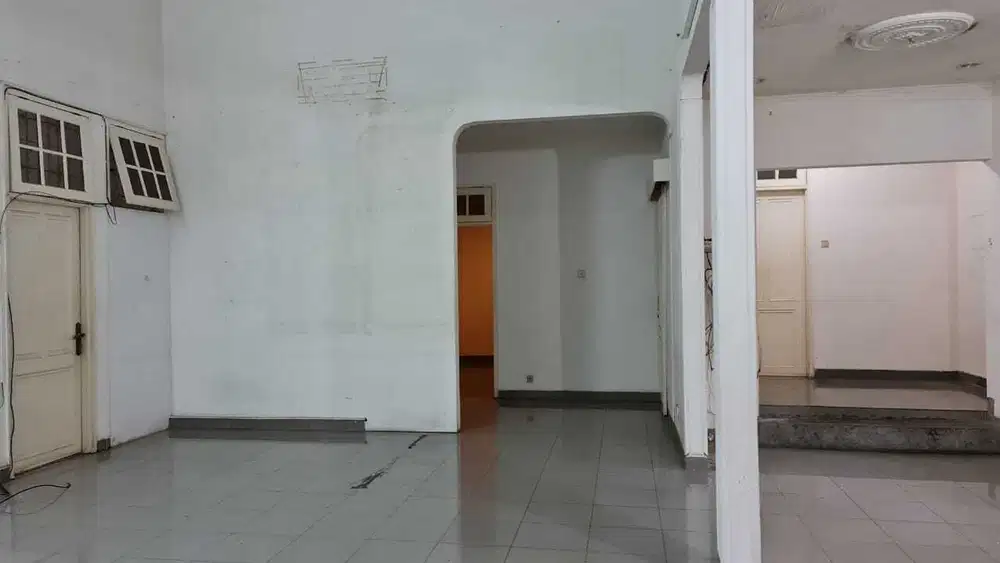 Di sewakan rumah di Area Cipete selatan
