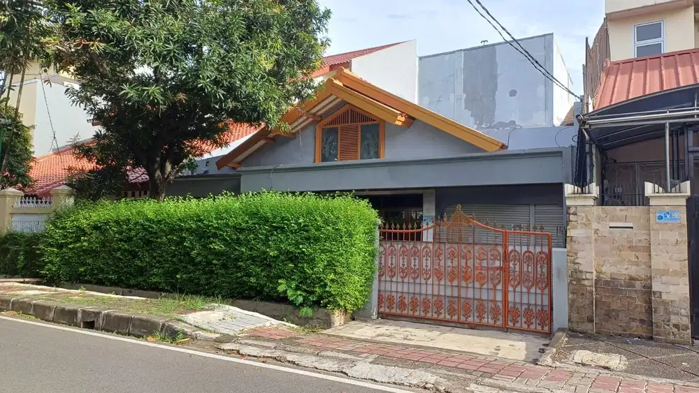 Rumah Bisa Untuk Usaha & Tempat Tinggal di Tanjung Duren Jakarta Barat